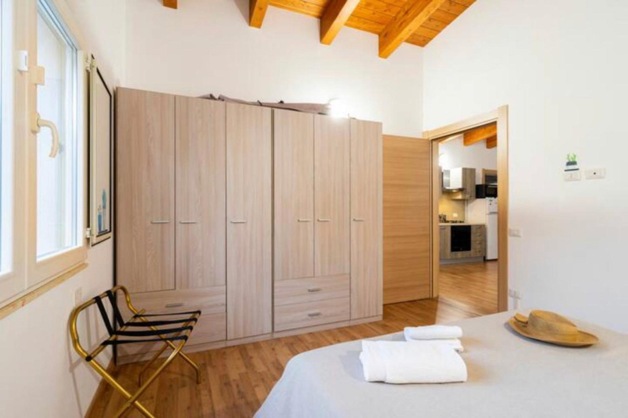 Apartmán Casale Carolea Sarrotino Exteriér fotografie